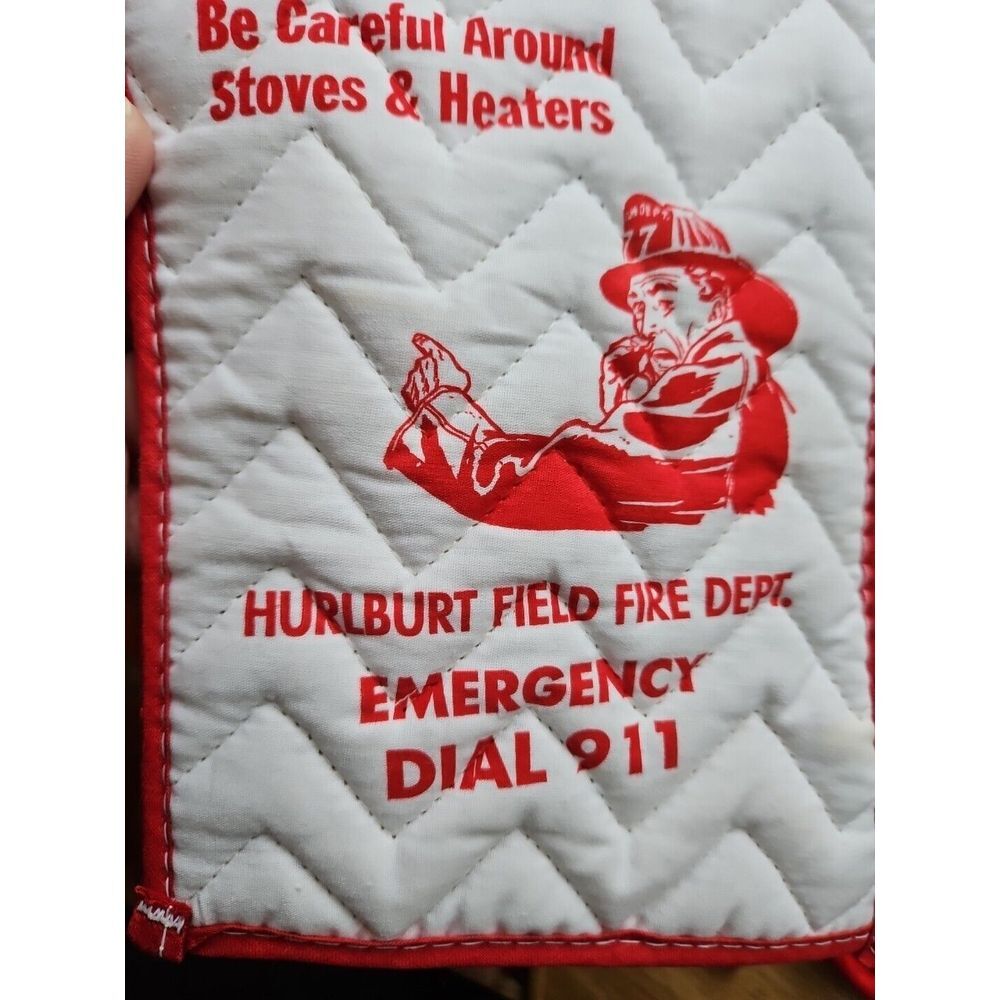 Vintage FIRE‎ DEPARTMENT Advertising Oven Mitts HURLBURT FIELD AFB Buckley Ang